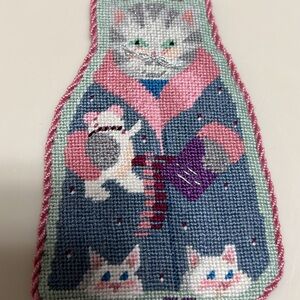 Finished!Cat lovers: Handmade heirloom petit point ornament!